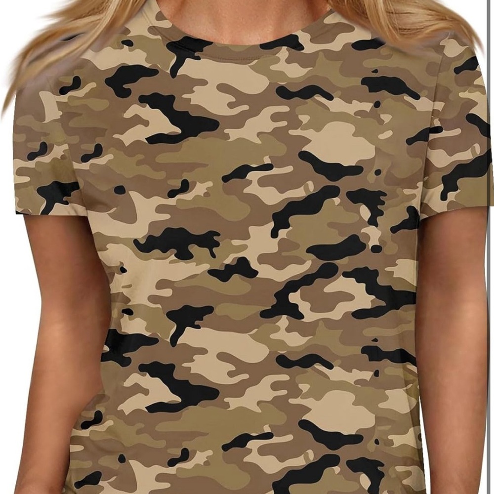 Women's T-shirts Trendy Camouflage Printed Graphic Tee